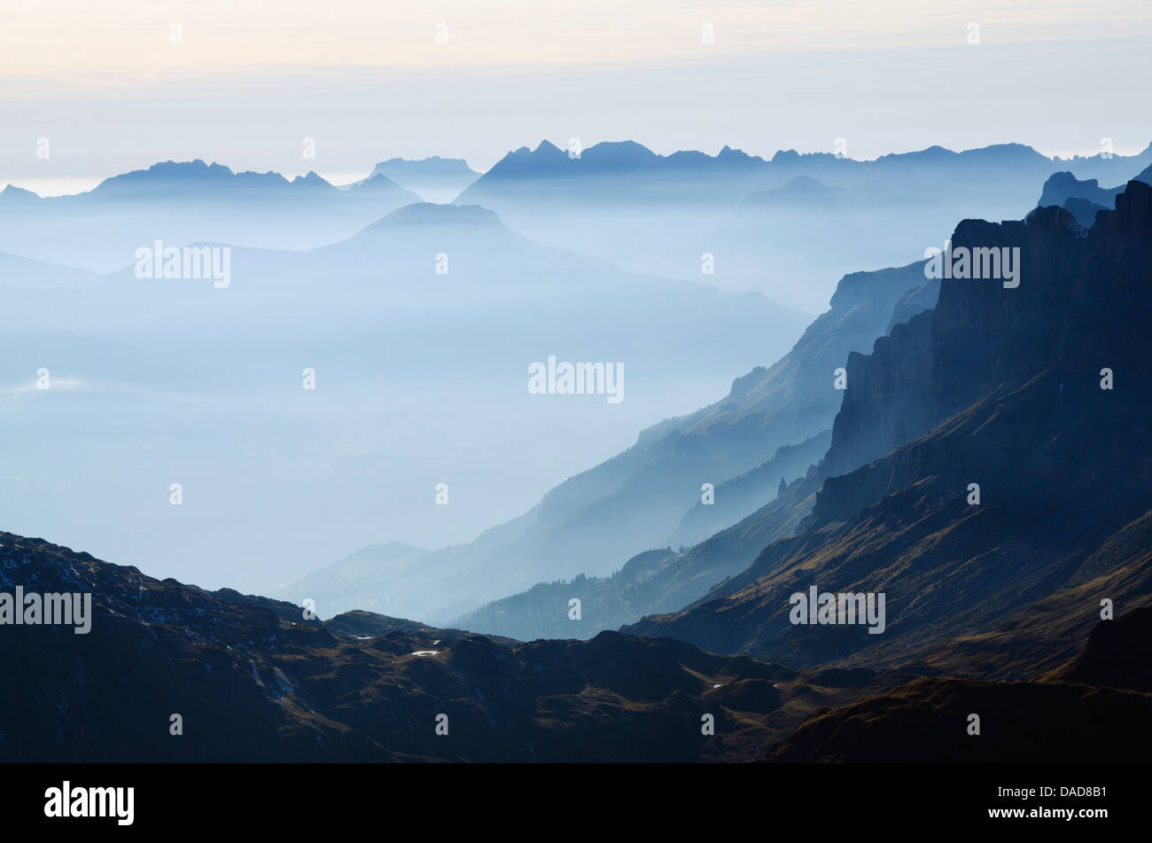Bergsilhouette, Chamonix, Haute-Savoie, Französische Alpen, Frankreich Stockfoto