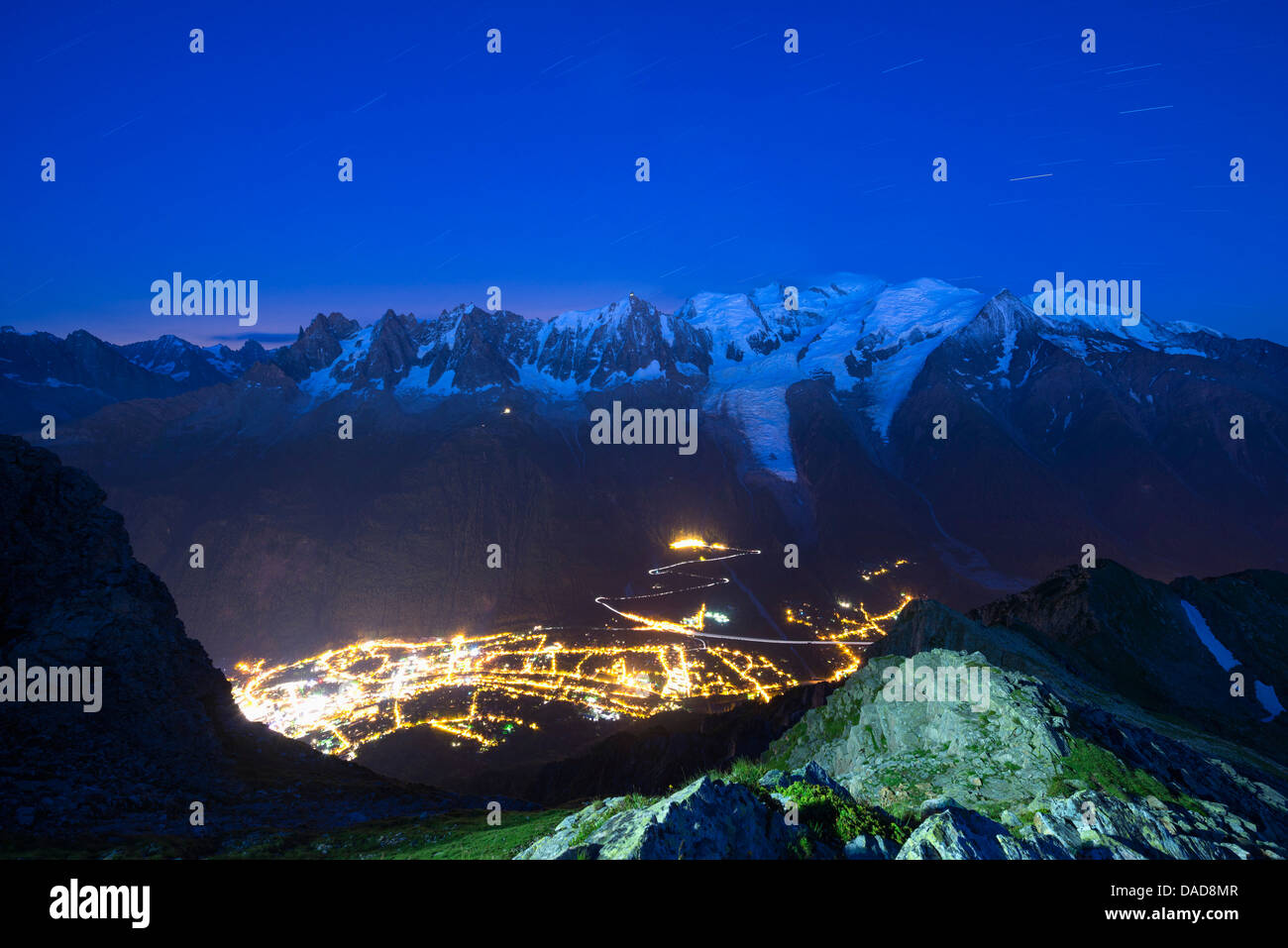 Mont Blanc Chamonix Stadt und das Tal von Chamonix, Haute-Savoie, Französische Alpen, Frankreich Stockfoto