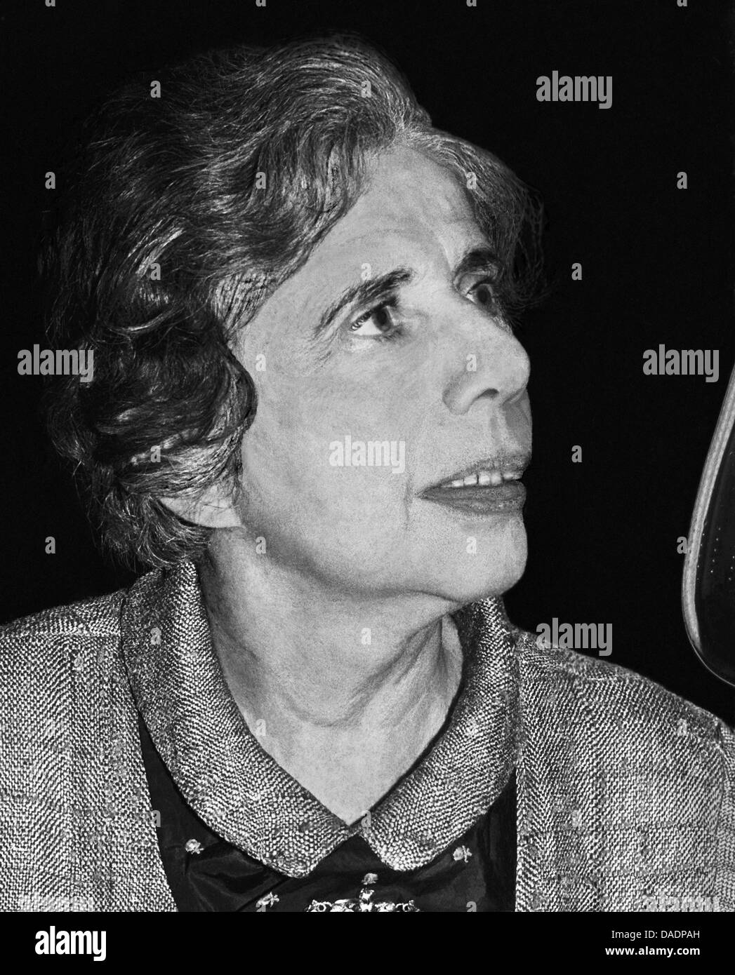 Journalistin Charlotte Beradt über 1960. Porträt von Fotograf Fred Stein (1909 – 1967), die 1933 aus Nazideutschland nach Frankreich emigriert und schließlich in die USA. Stockfoto