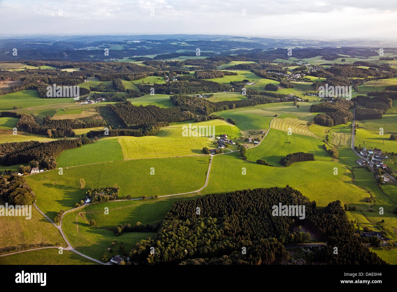 Luftbild, hügelige Landschaft, Wipperfuerth, Oberbergisches Land, Nordrhein-Westfalen, Deutschland Stockfoto