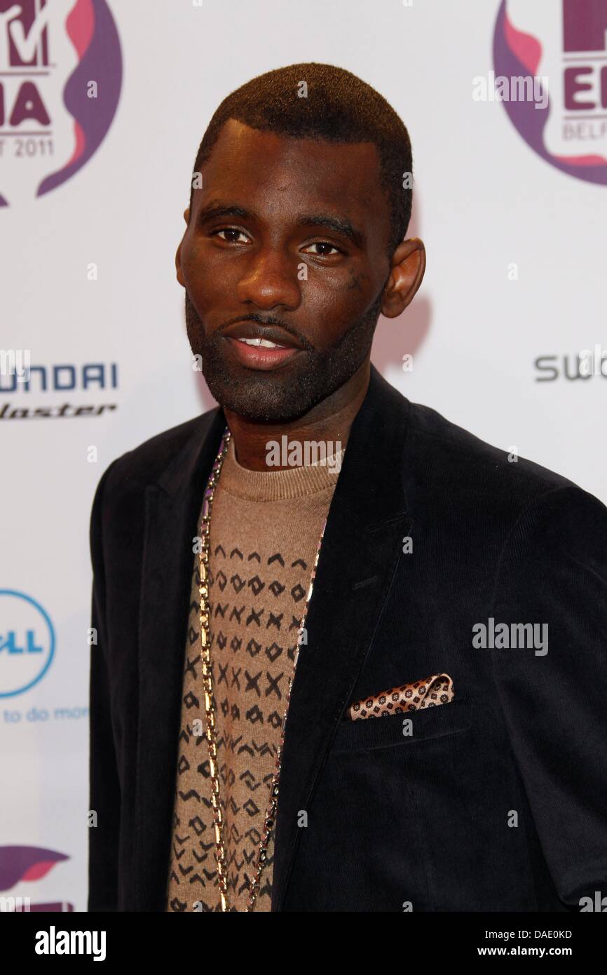 Britischer Rapper Jermaine Scott posiert aka "Wretch 32" auf dem roten Teppich von den 2011 MTV Europe Music Awards in der Odyssey Arena in Belfast, Vereinigtes Königreich, 6. November 2011. Foto: Hubert Boesl Stockfoto