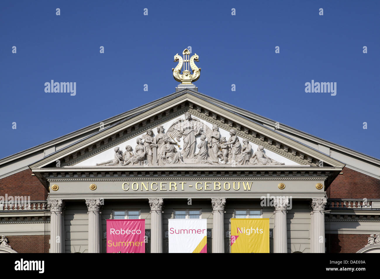 Das Royal Concertgebouw.concert Hall in Amsterdam, Niederlande.von dem niederländischen Architekten Adolf Leonard van Gendt (1835 – 21901) und Pi de Bruijn (1942-....) Stockfoto