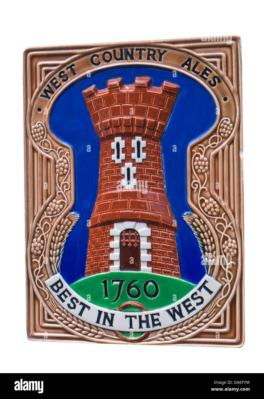 Historische Keramik Plaque an öffentlichen Hauswand Förderung West Country Ales in den 50er und 60er Jahre Stockfoto