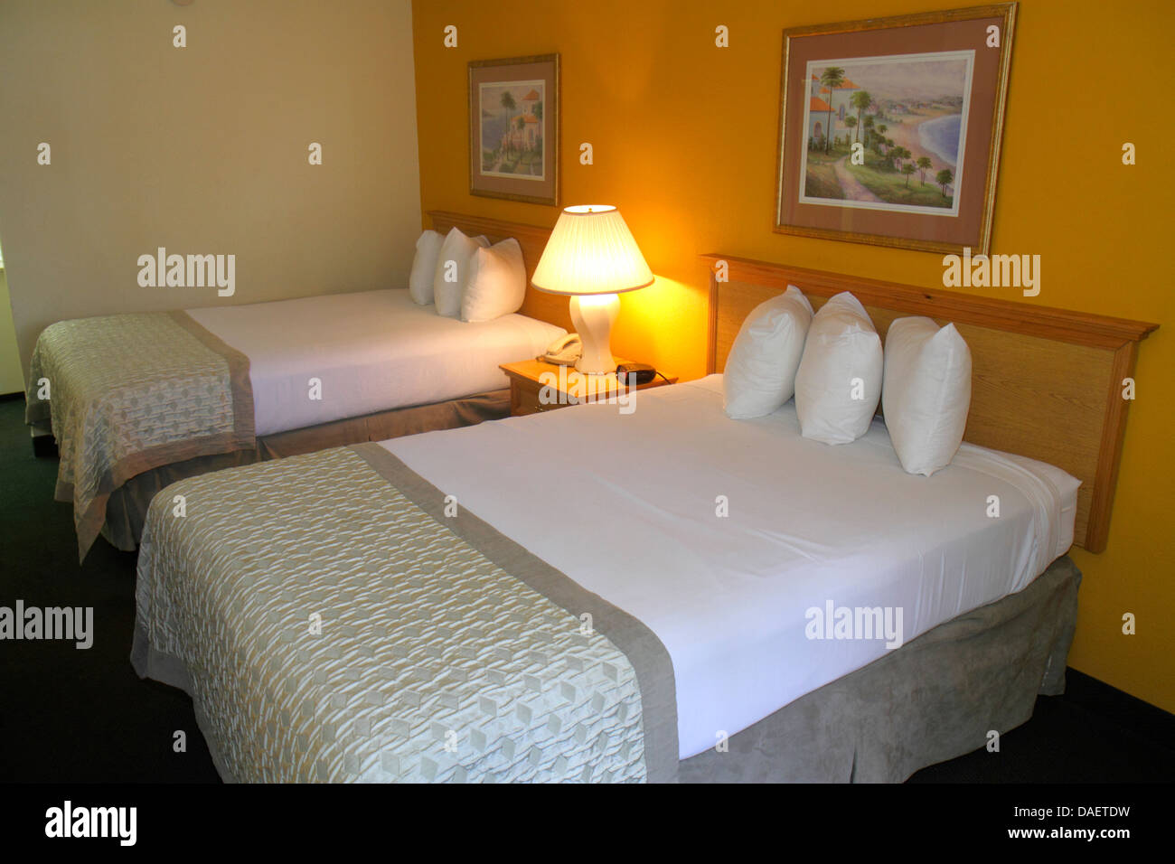 Miami Florida, Ramada Inn Florida City, Motel, Gästezimmer, zwei 2 Doppelbetten, Made, Budget, FL130518075 Stockfoto