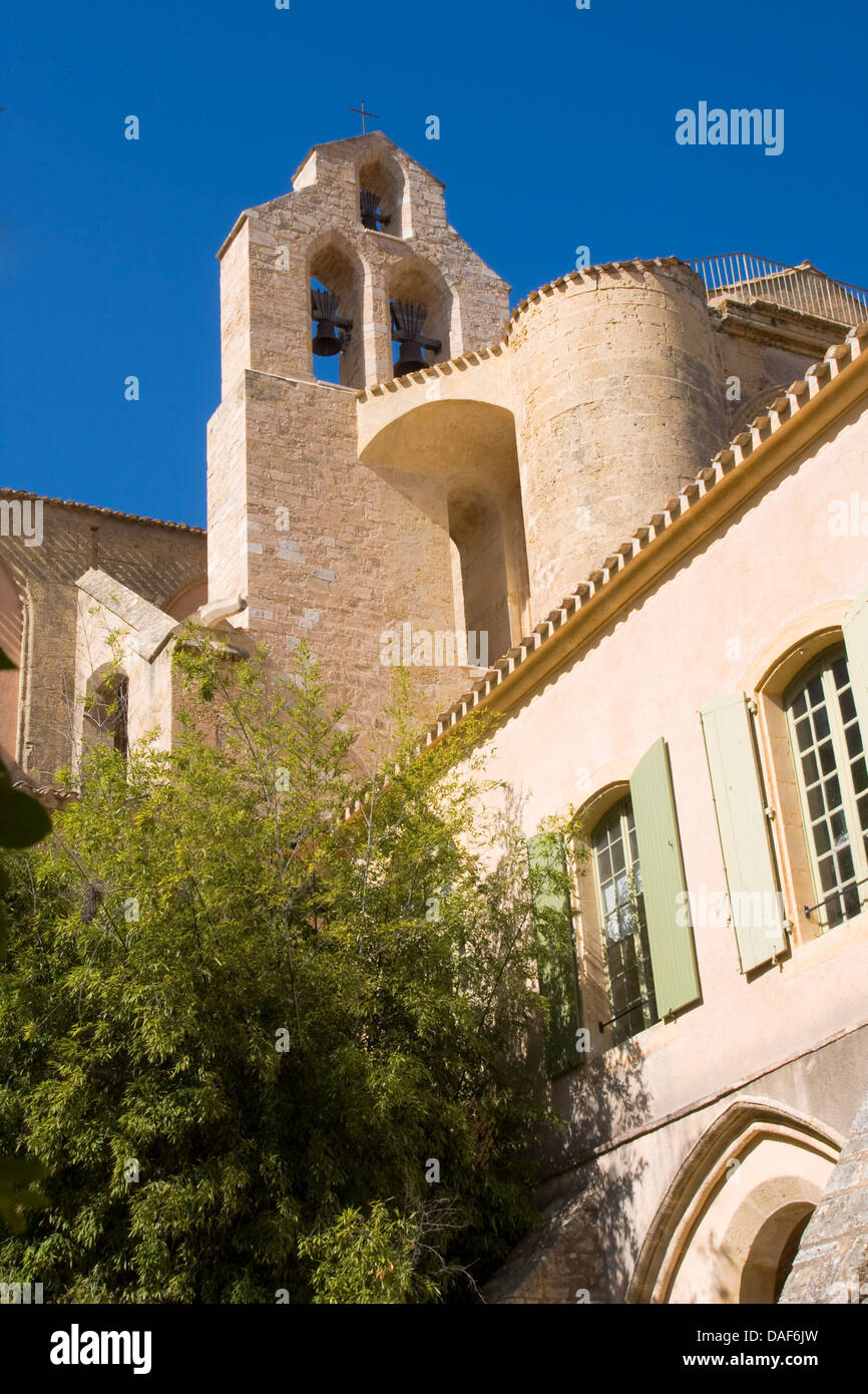 Europa, Frankreich, Languedoc-Roussillon, Hérault, Villeveyrac, Abbaye de Valmagne Stockfoto