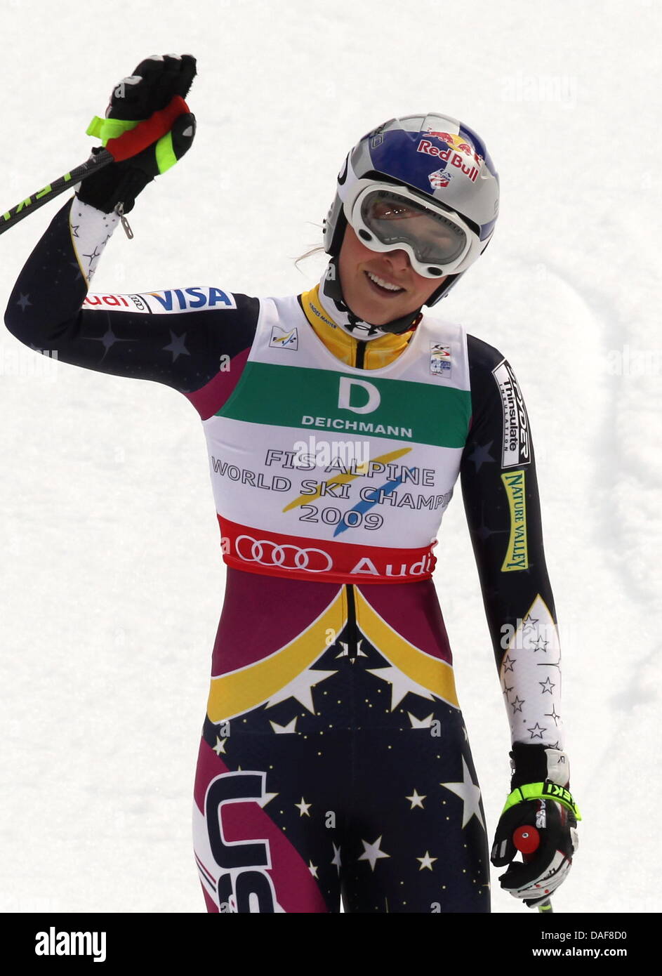 Lindsey Vonn aus den USA reagiert im Zielgelände für die Frauen Abfahrt bei der Ski-WM in Garmisch-Partenkirchen, Deutschland, 13. Februar 2011. Foto: Peter Kneffel Stockfoto