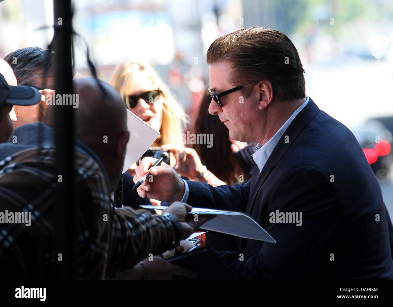 US-Schauspieler Alec Baldwin besucht die Zeremonie ehrt ihn mit einem Stern auf dem Hollywood Walk of Fame am Hollywood Boulevard in Los Angeles, USA, 14. Februar 2011. Foto: Hubert Boesl Stockfoto