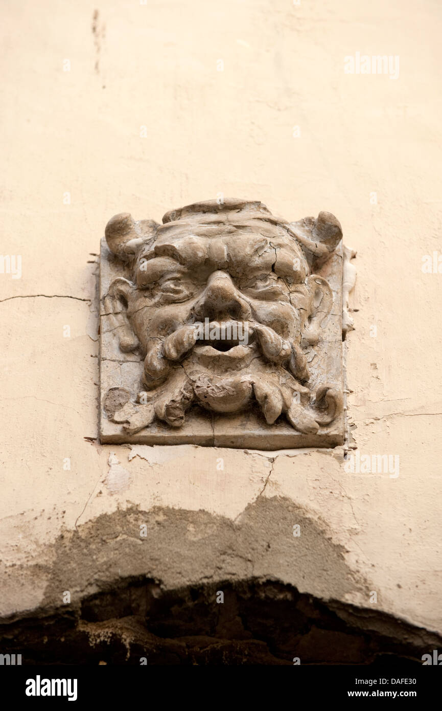 Fierce suchen Gargoyle Gesicht Montreuil, Frankreich Stockfoto