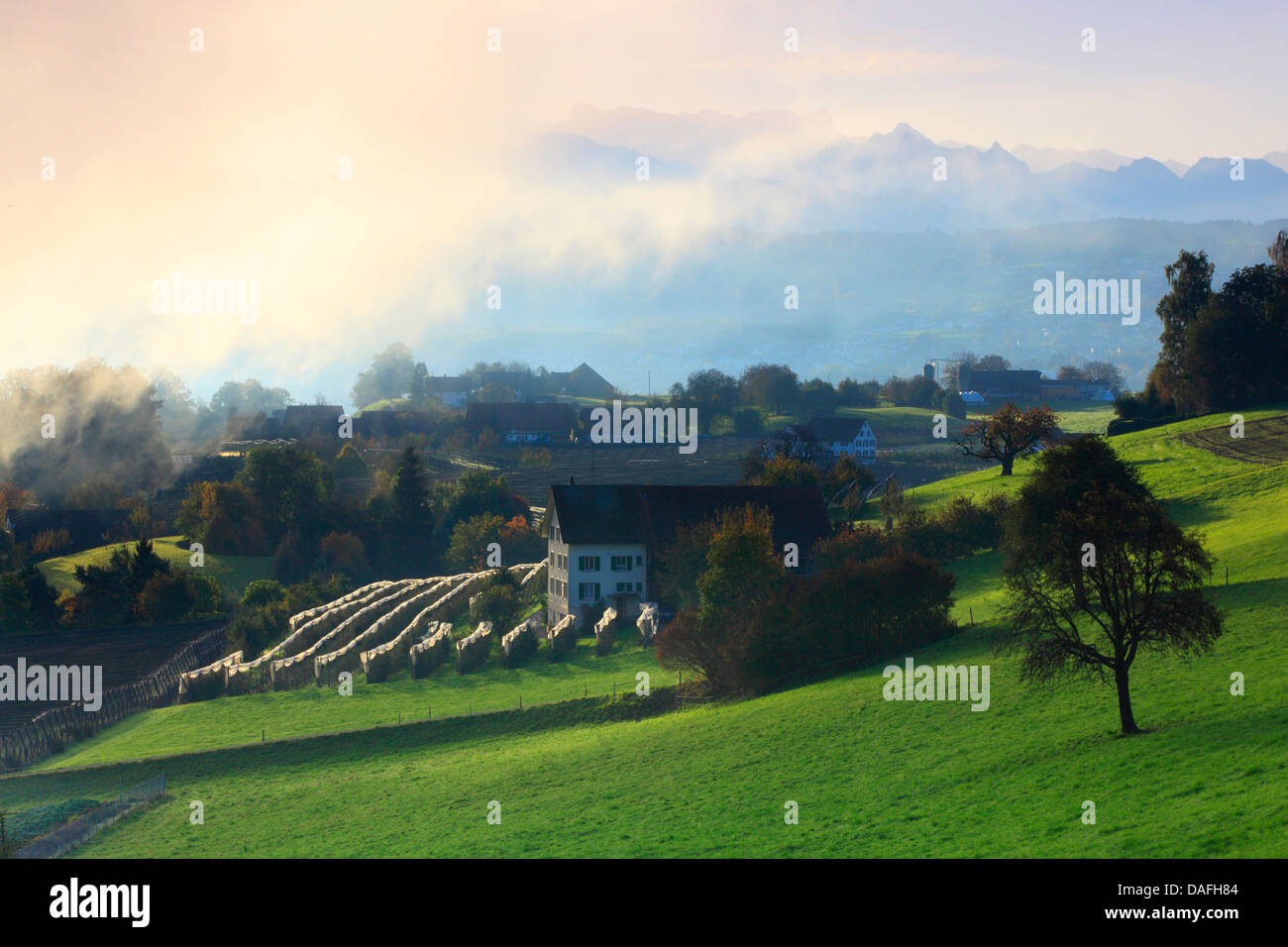 Outdoorbedürfnisse, Glarner Alpen zur Glaernisch, Schweiz Stockfoto