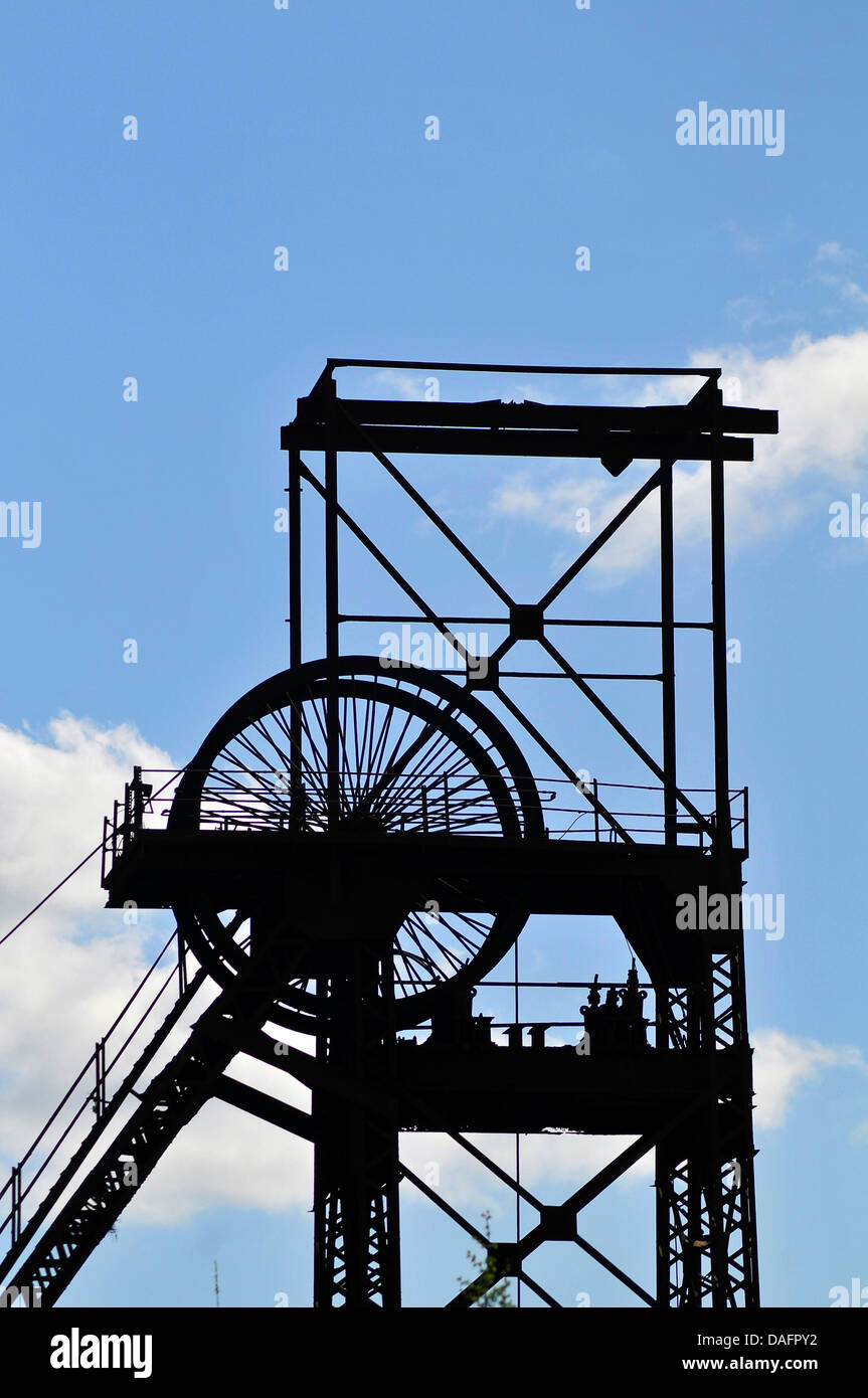 alten Minenschacht Hebezeuge Rost entfernt, Vereinigtes Königreich, Wales, Rhondda Tal Stockfoto