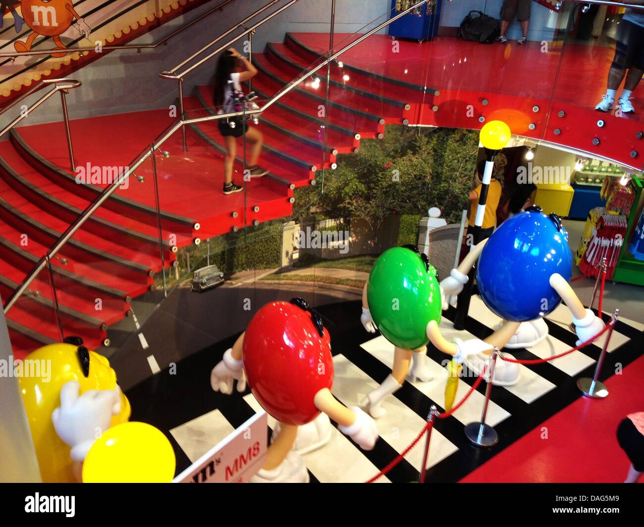 7. Juli 2013 ist London, UK M &amp; M Welt London.With 35.000