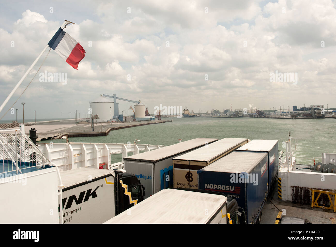 Ärmelkanal Fähre Calais verlassen Frankreich überqueren Stockfoto