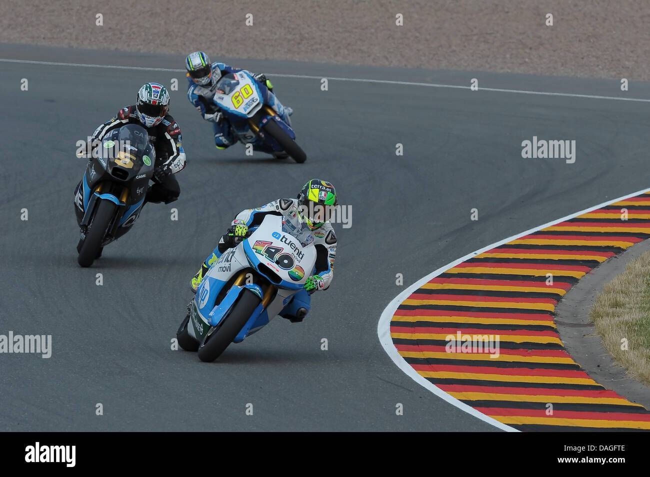 Oberlungwitz, Deutschland. 12. Juli 2013. Pol Espargaro (Tuenti HP 40) Johann Zarco (kam Iodaracing Project) Julian Simon (Italtrans Racing Team) in den freien Trainingssitzungen auf Sachsenring Credit: Gaetano Piazzolla/Alamy Live News Stockfoto