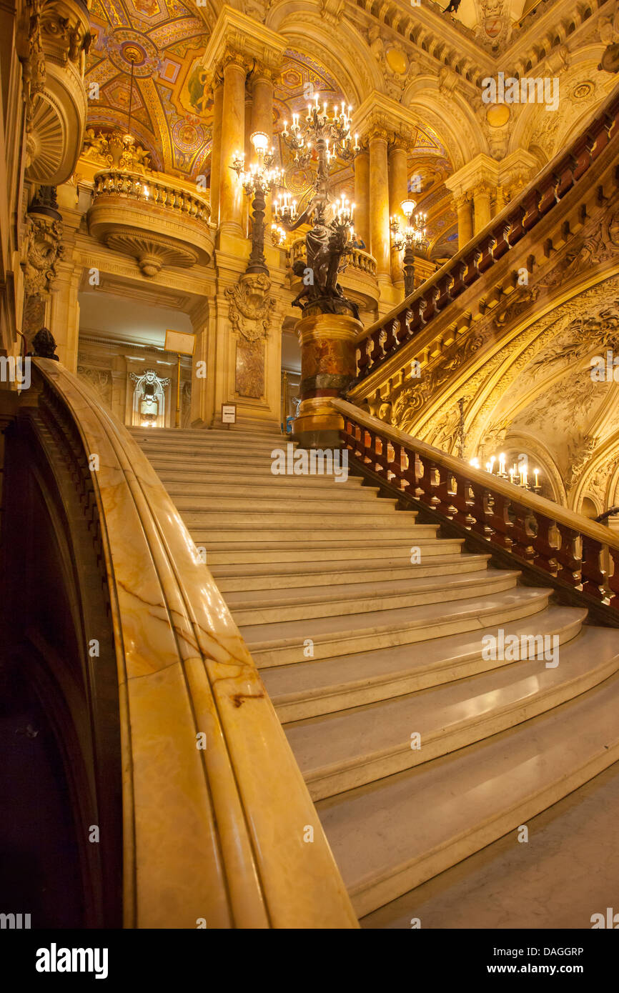 Eintrag Treppe zum grand Foyer der Oper Garnier, Paris Frankreich Stockfoto