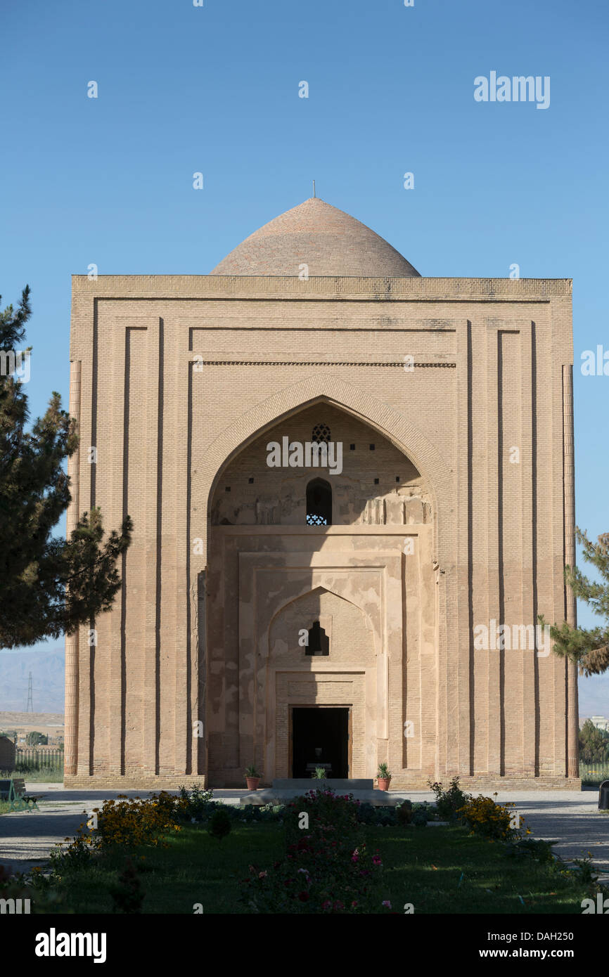 Das Haruniyya, ein Seljuk oder Ilchane Grab im Tus, in der Nähe von Mashhad, Iran Stockfoto