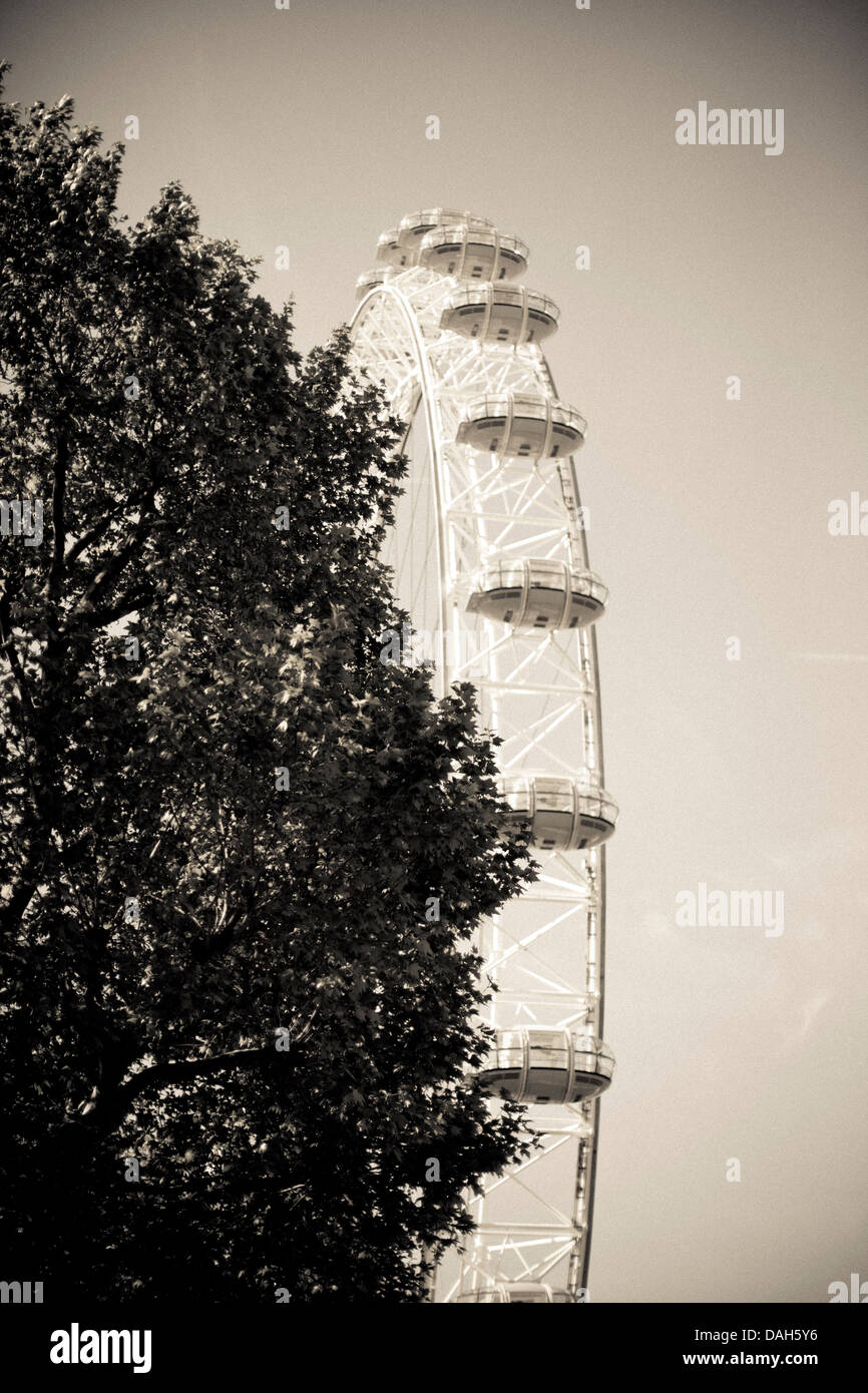 Ansicht des London Eye, Sepia Farbe. Stockfoto