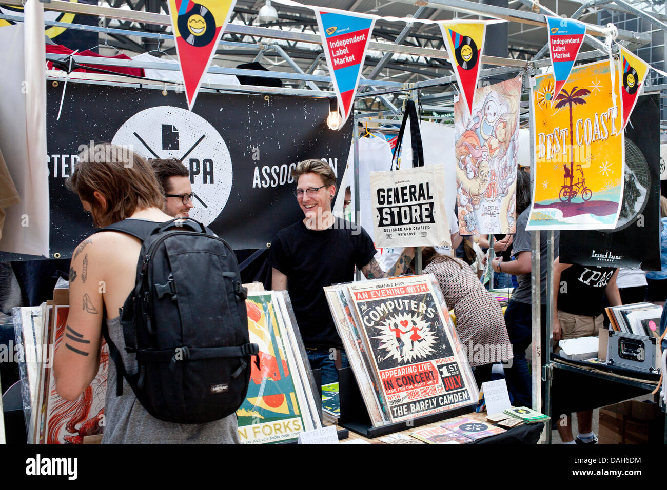 London, UK. 13. Juli 2013. Independent-Label Market, Old Spitalfields Market, London Stockfoto