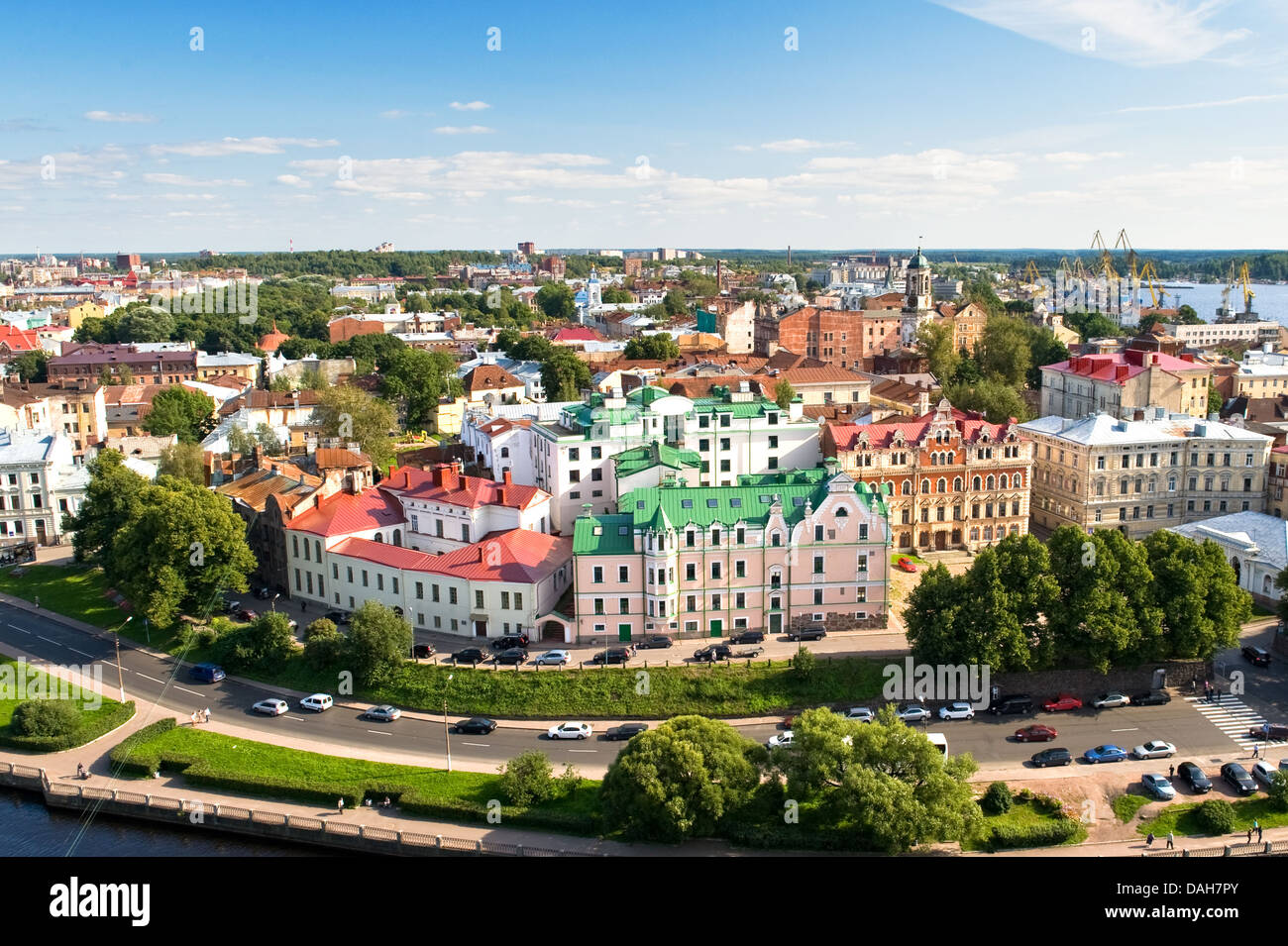 Panorama von Vyborg Altstadt mit Hafen Stockfoto