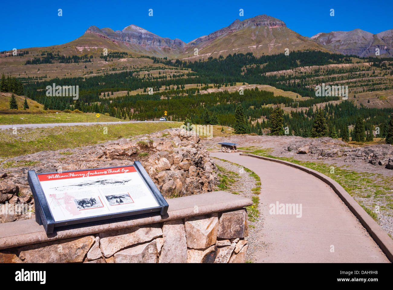 Interpretierende Zeichen am Molas Pass entlang der San Juan Skyway, San Juan National Forest, Colorado USA Stockfoto