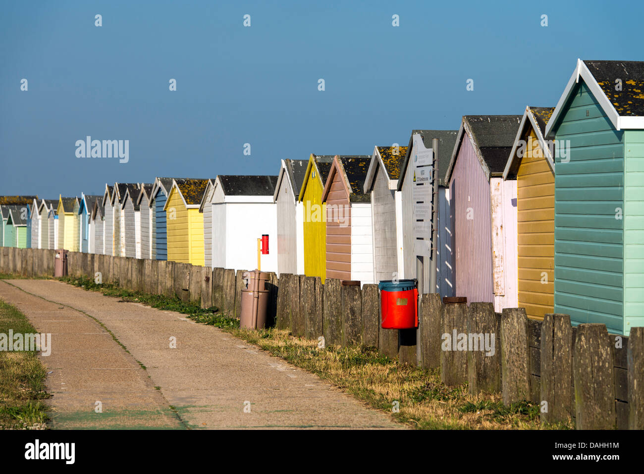 Farbenfrohe Strandhütten in Brighton England Great Britain UK Stockfoto