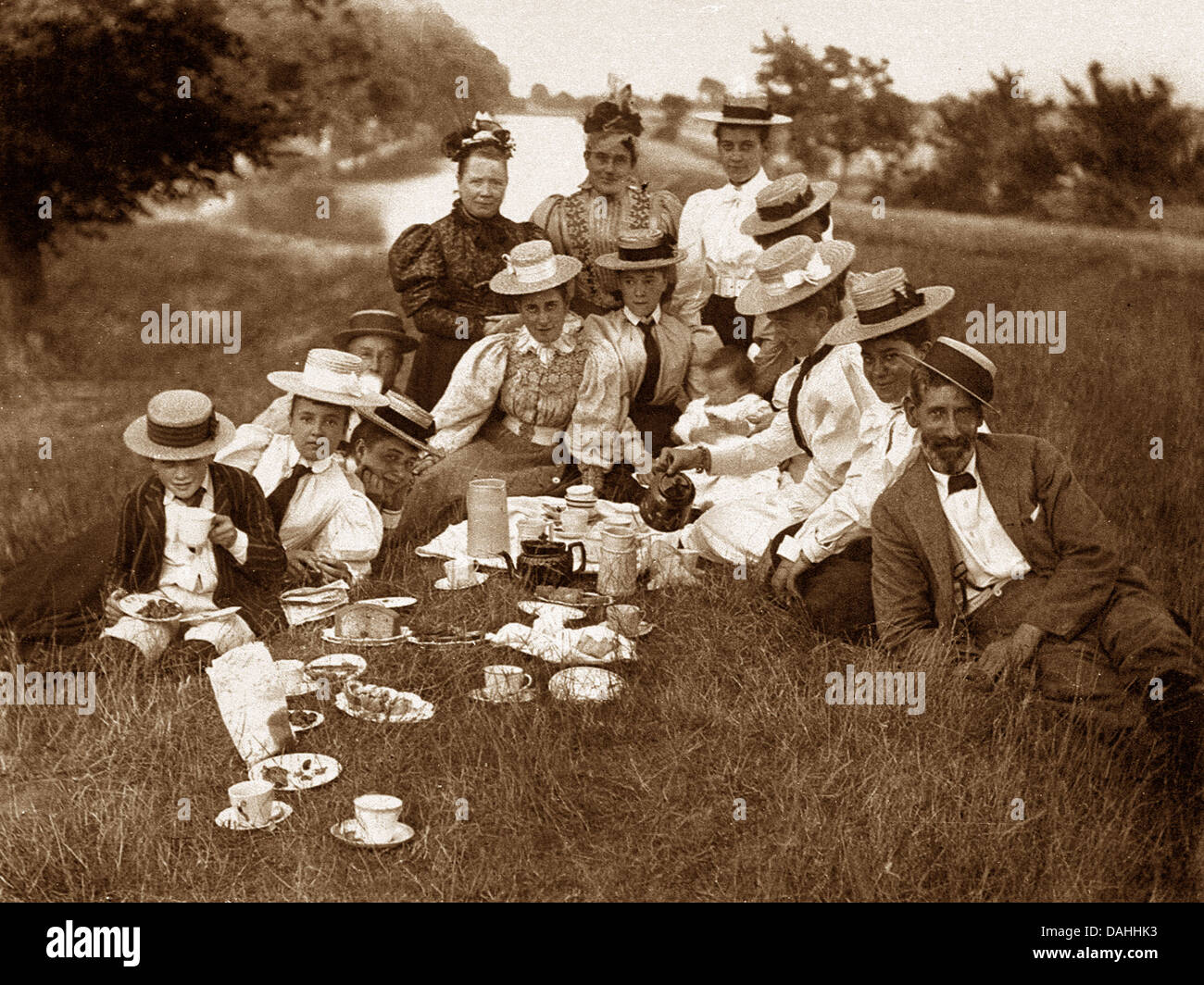 Familienpicknick frühen 1900er Jahren Stockfoto