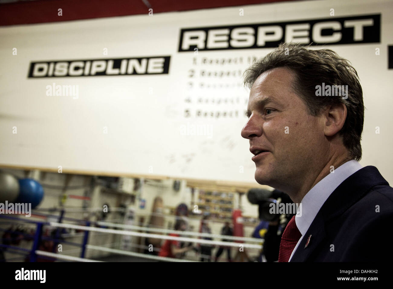 Vizepremier Nick Clegg Besuch Manchester-Box-gym Stockfoto