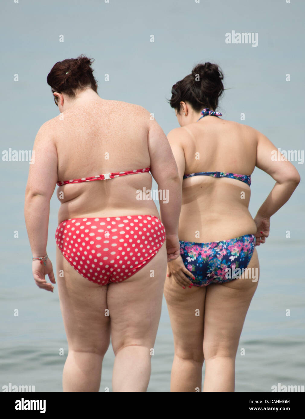 Bikini im fette menschen Warum ziehen