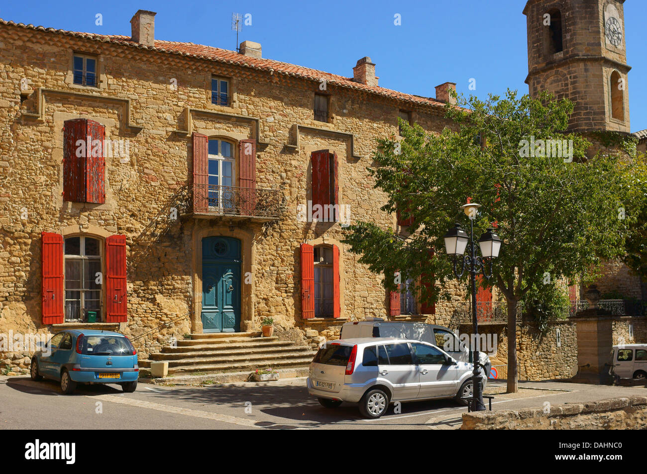 Serignan du Comtat Dorf Vaucluse Provence Stockfoto