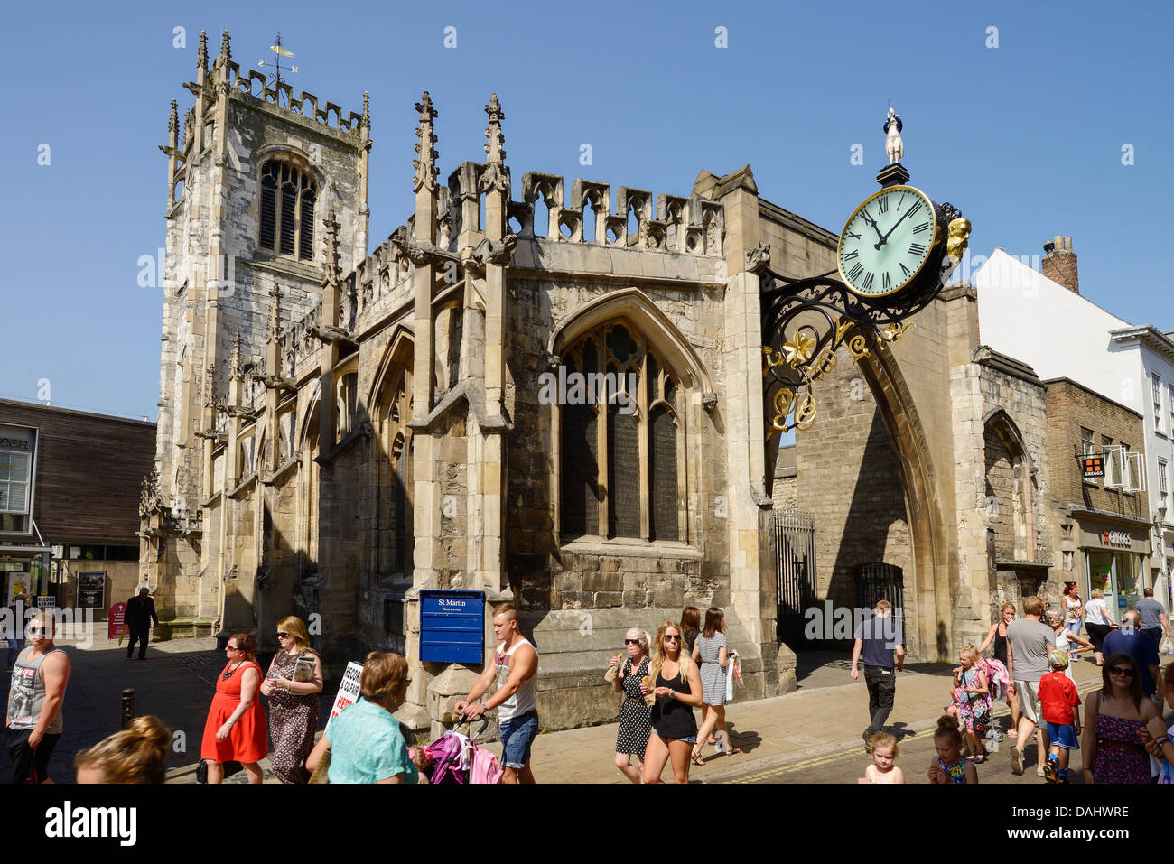 St-Martin-le-Grand Kirche auf Coney Street im Stadtzentrum von York UK Stockfoto