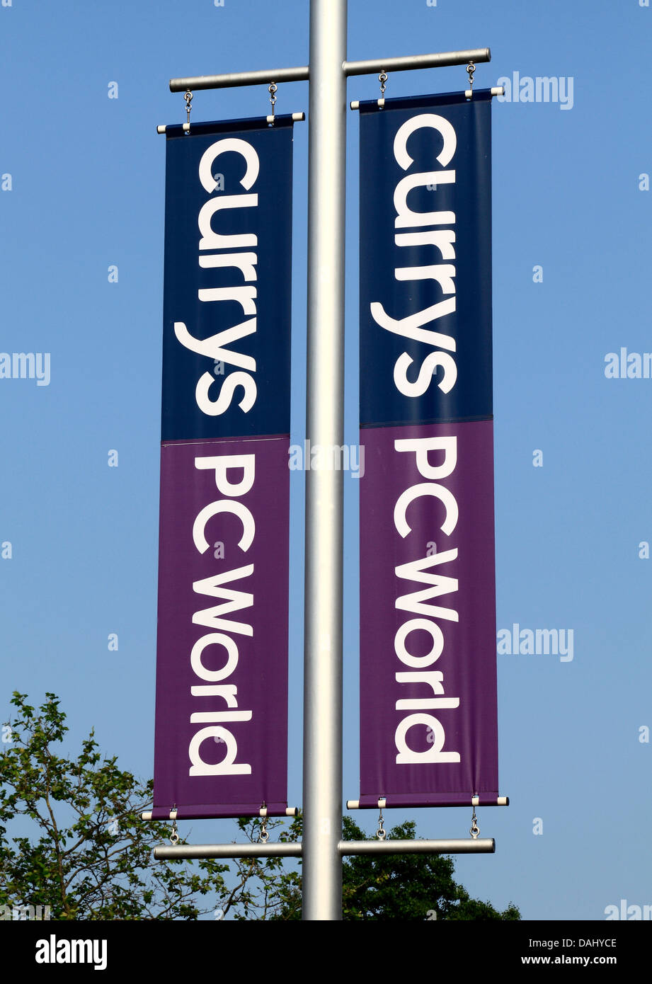 Currys-PC-Welt, Banner, Schilder, Logo, PCWorld England UK. Stockfoto