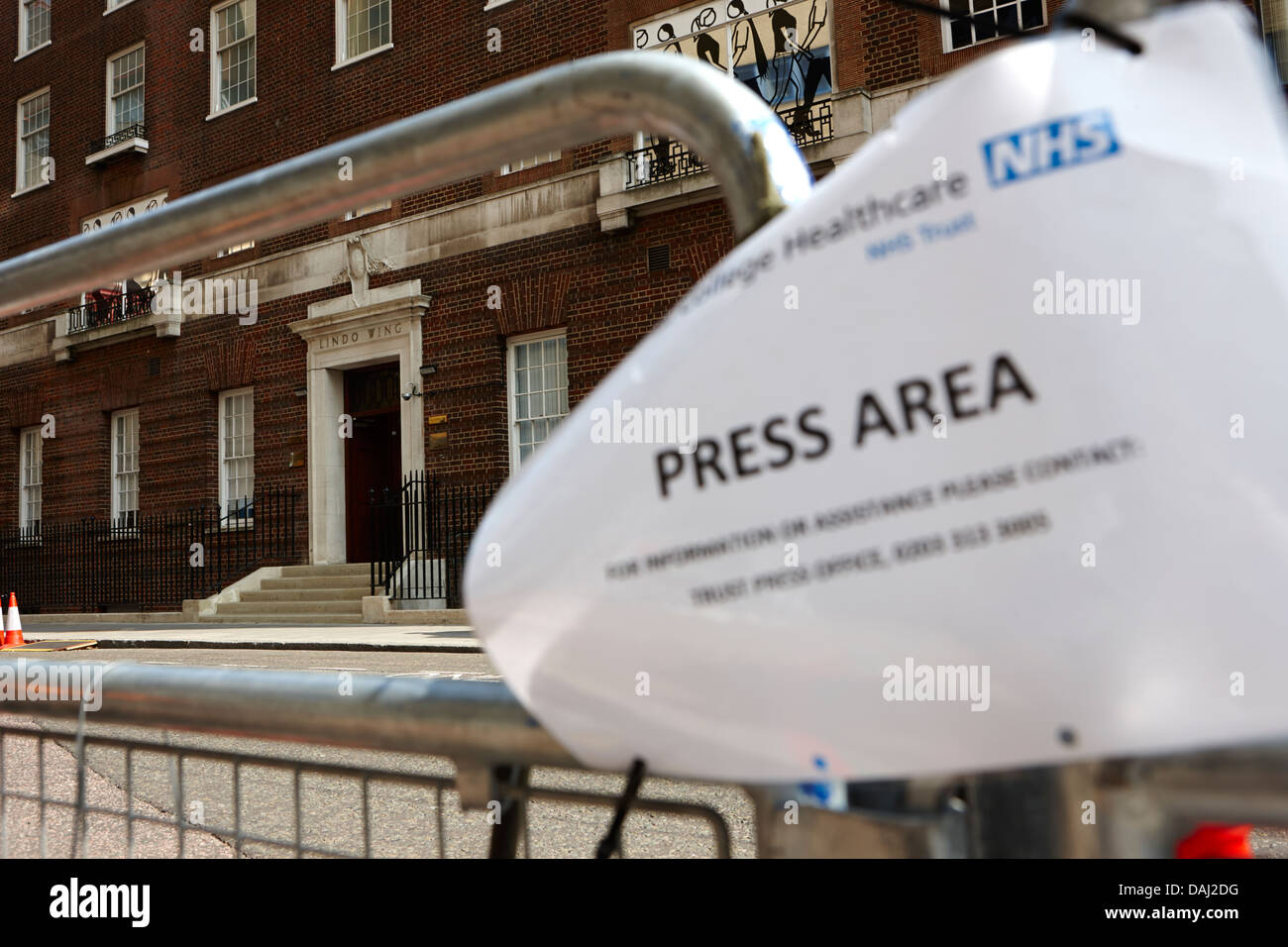 Presse-Bereich außerhalb der Lindo Flügel des St. Marys Hospital, London, England Stockfoto