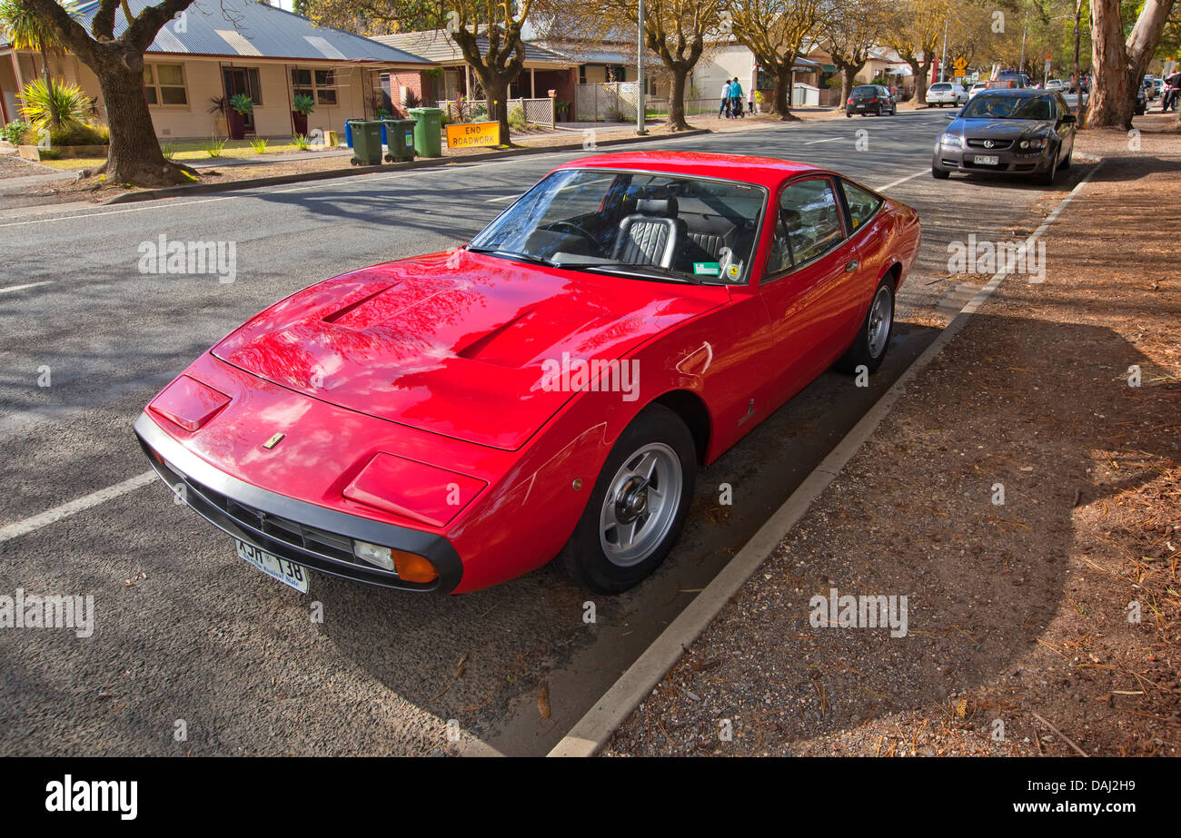 Roter Ferrari TV 365 GTC4 Maranello Motors Sportwagen Wiesen South Australia Stockfoto