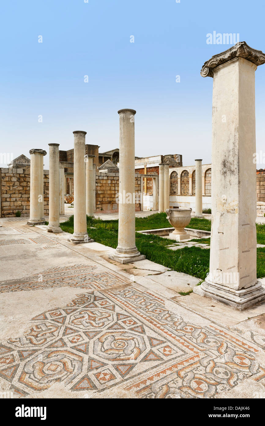 Türkei, Sardes, Ansicht von Sardes Synagoge mit Mosaikboden Stockfoto