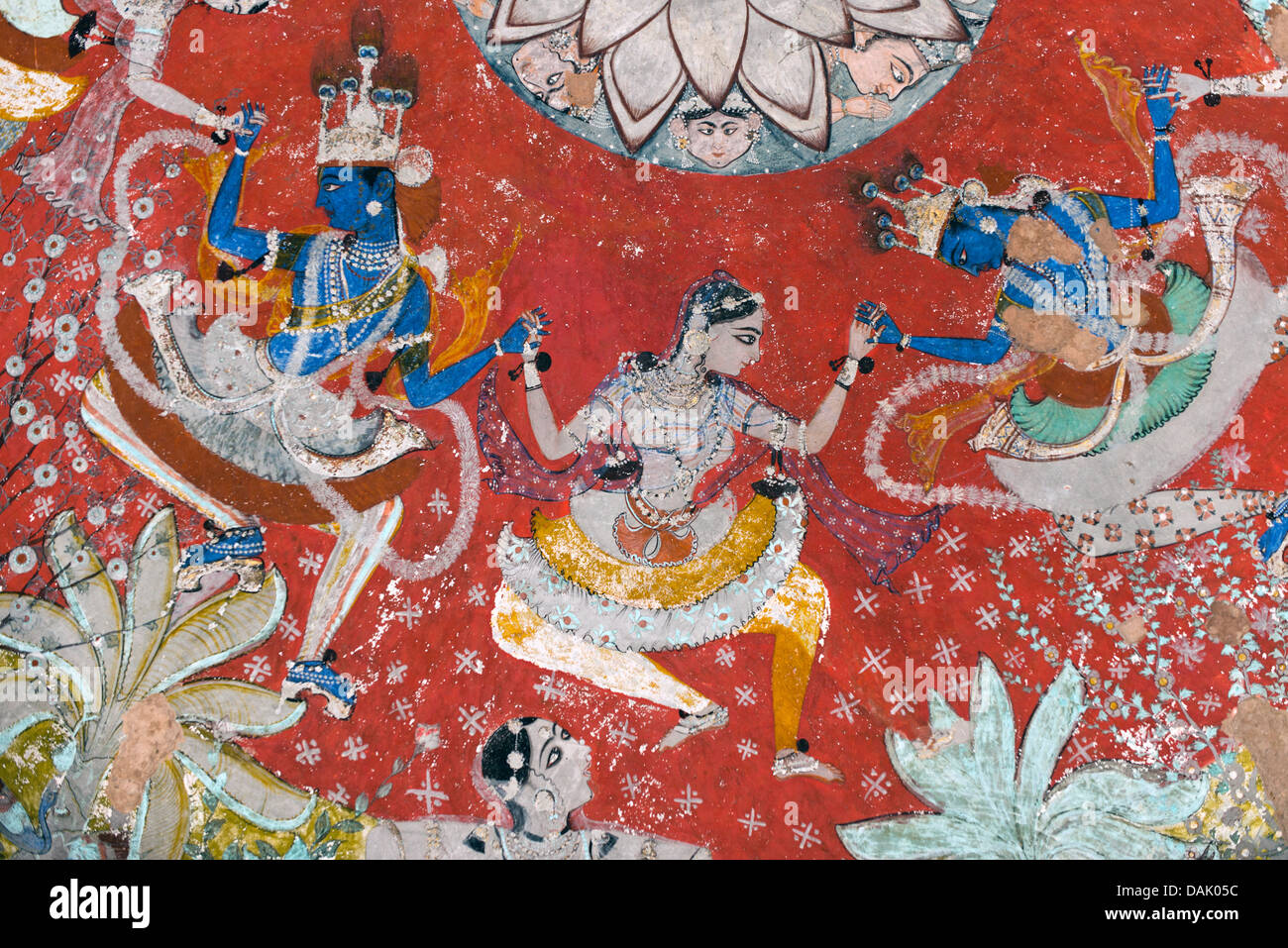 Pastorale Gott Krishna die Rasa Lila Tanz mit den Gopis, Wandbild oder Fresko mit Naturfarben Stockfoto
