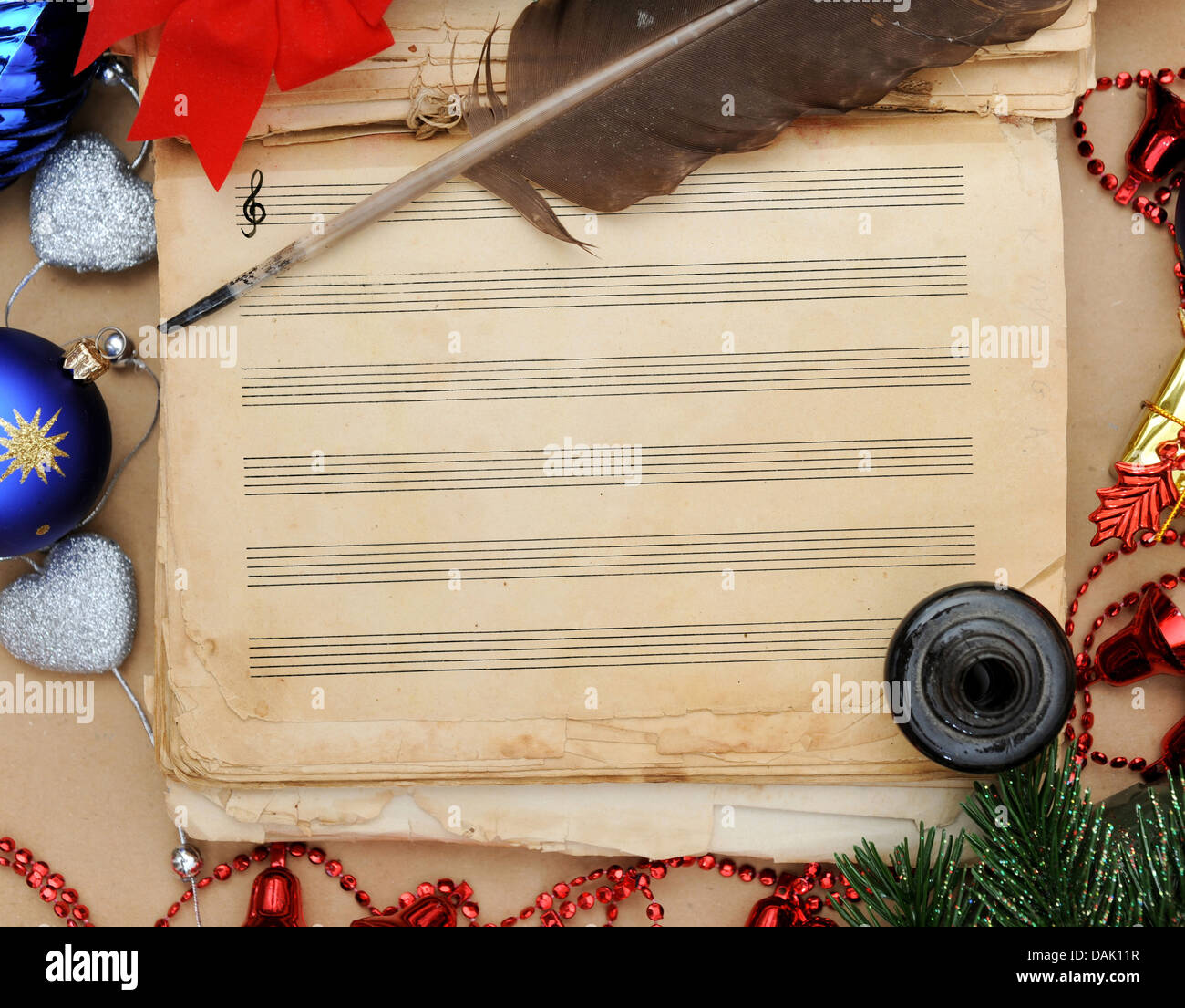 Alte Musik-Buch bereit für Weihnachtslied Stockfoto