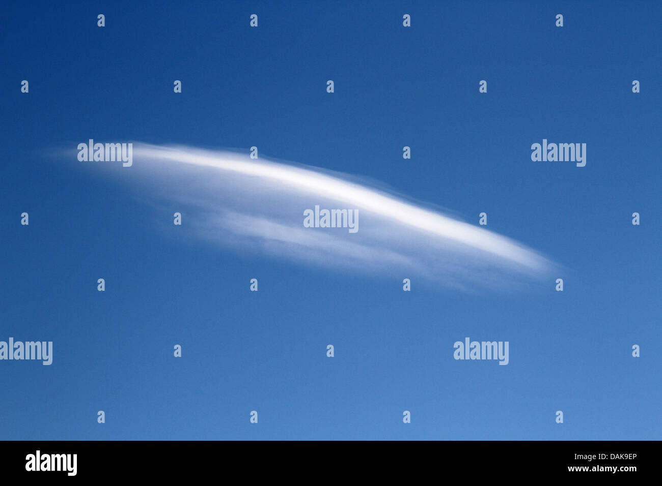 Linsenförmige Wolke Stockfoto