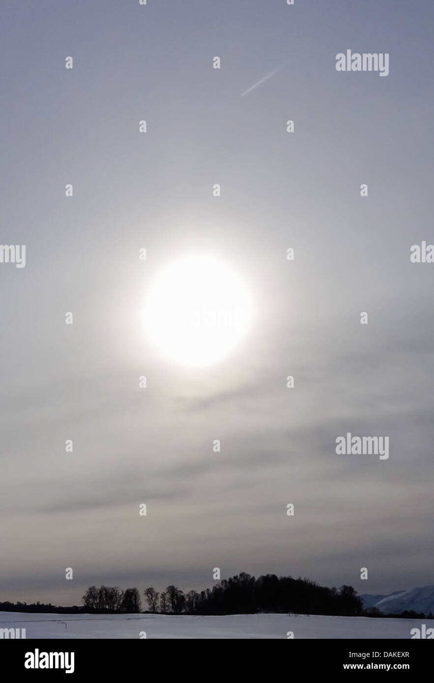 Sonne mit Heiligenschein, Norwegen, Troms, Tromsoe Stockfoto