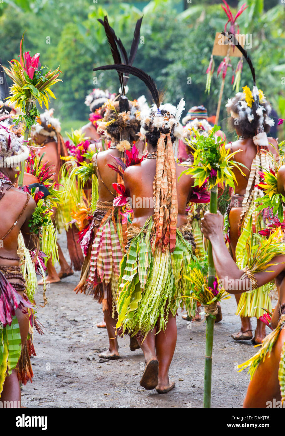 Leute des Stammes Selehoto Alunumuno Stammes Tracht und Tanz, Hochland von Papua-Neu-Guinea Stockfoto