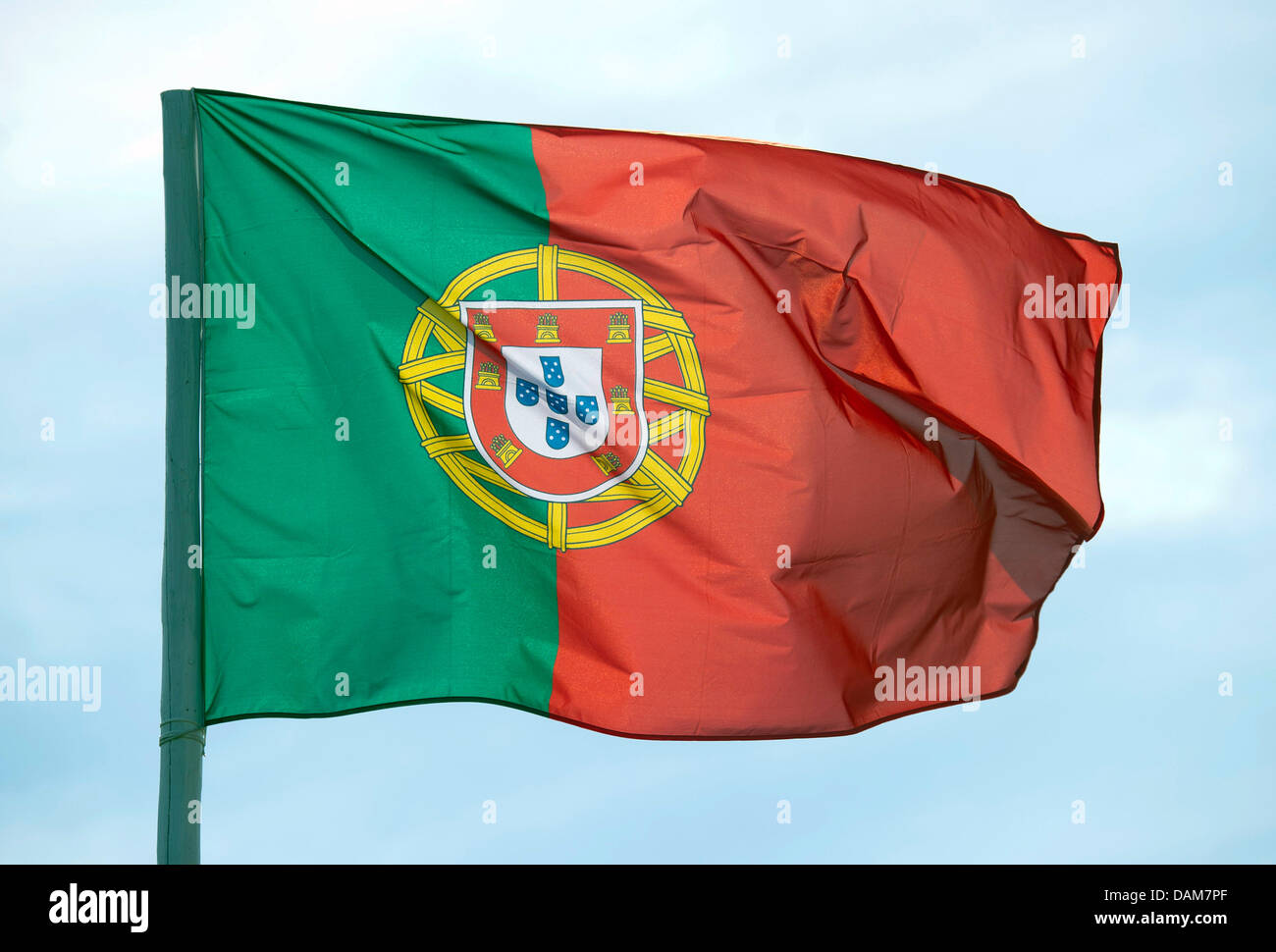 Die portugiesischen Nationalflagge abgebildet ist in Klettwitz, Deutschland, 26. Mai 2011. Foto: Patrick Pleul Stockfoto