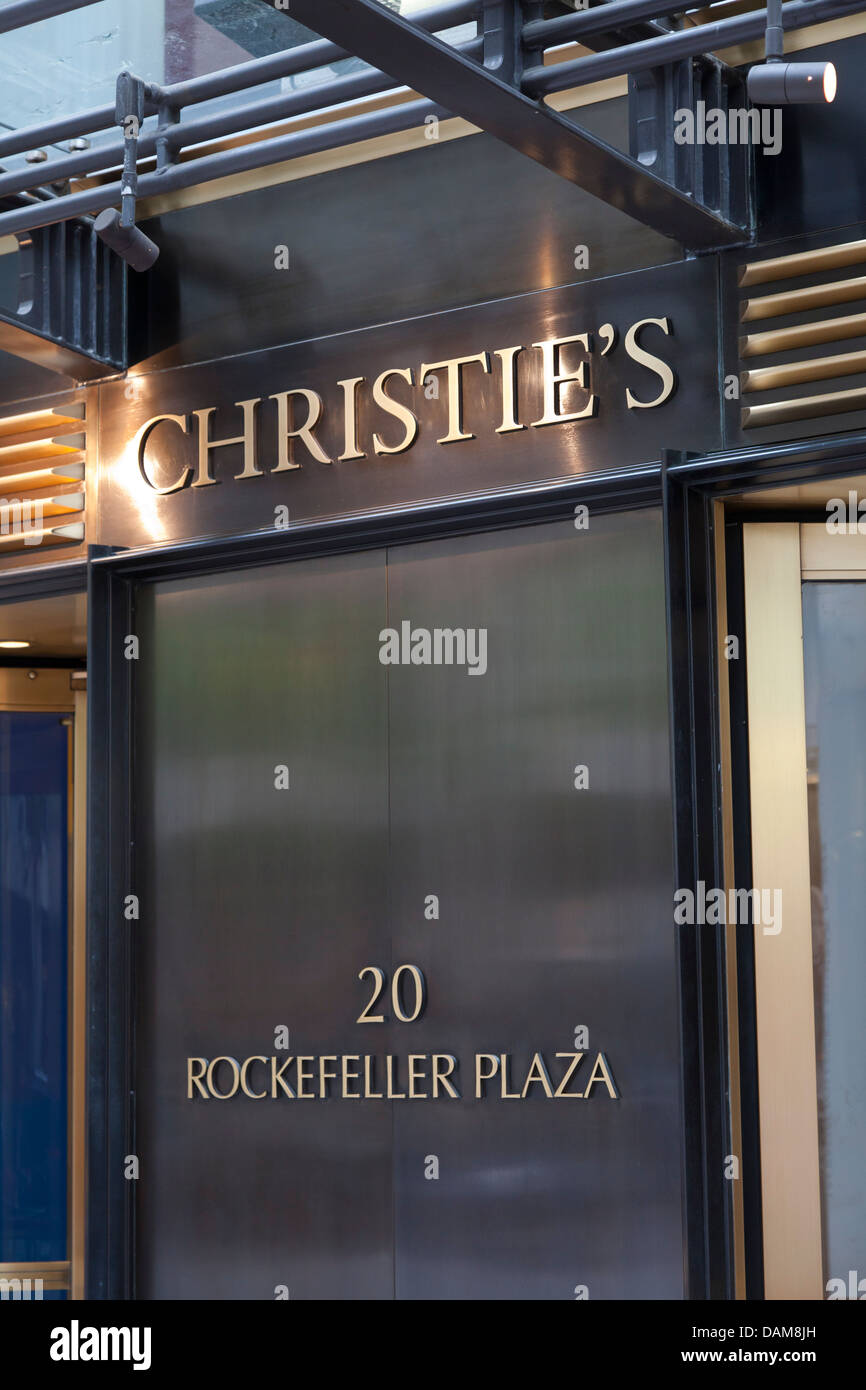 Eingang von Christies am Rockefeller Plaza, Manhattan, NYC Stockfoto