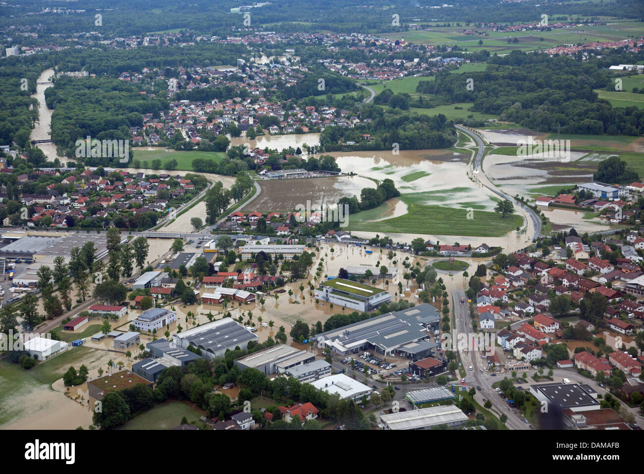 Deutschland, Bayern, Rosenheim, Kolbermoor am Fluss, die Mangfall im Juni 2013 geflutet, Kolbermoor Stockfoto