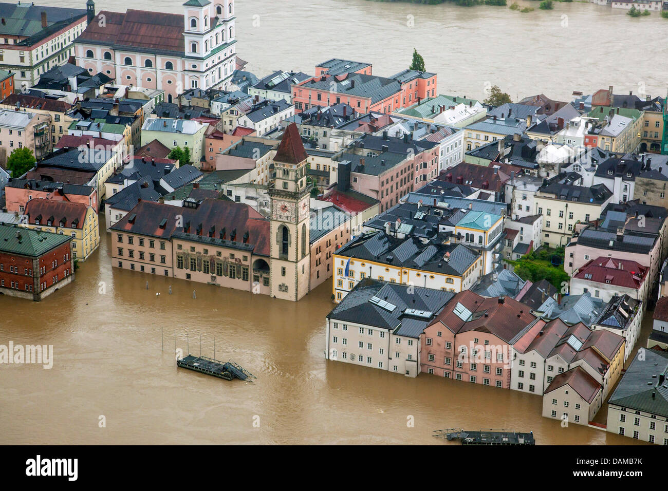 Altstadt mit Rathaus überflutet im Juni 2013, Deutschland, Bayern, Passau Stockfoto