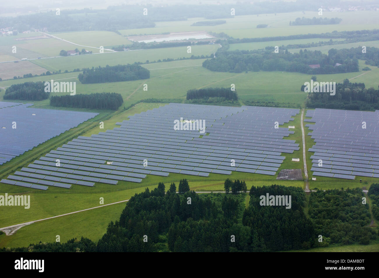 großflächige Photovoltaik-Anlage, Deutschland, Bayern, Pocking Stockfoto