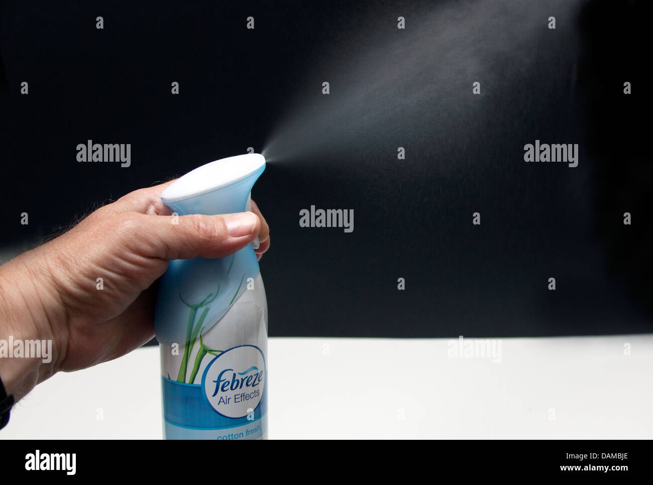 Mit Air Lufterfrischer Spray im Haus, London Stockfoto