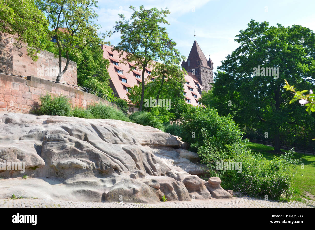 Dieser Teil der Nürnberger Burg beherbergt der Jugendherberge, die mit allen Mitteln eine der schönsten Jugendherbergen in Europa. Stockfoto