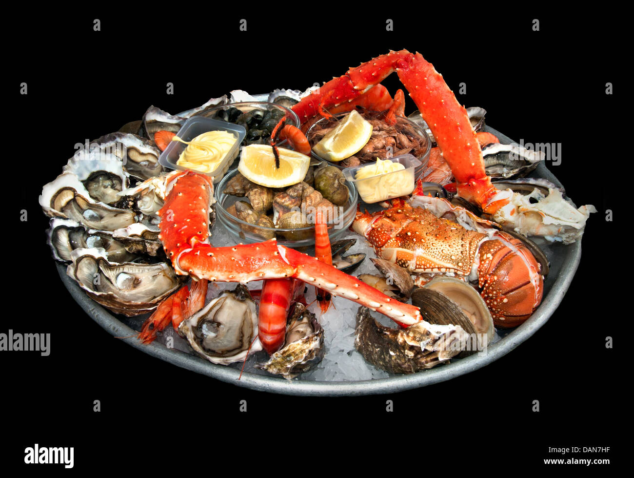 Fruits de Mer französische Meeresfrüchte Austern Garnelen Hummer Immergrün Krabben Garnelen Scampi Muscheln Muscheln Muscheln Stockfoto