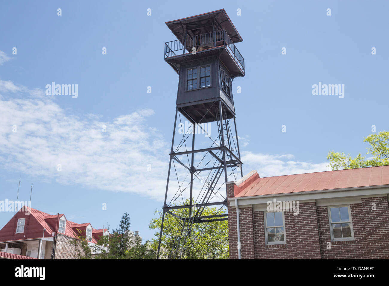 Alte Uhr Feuerturm, 112 Meeting Street, Charleston, SC Stockfoto