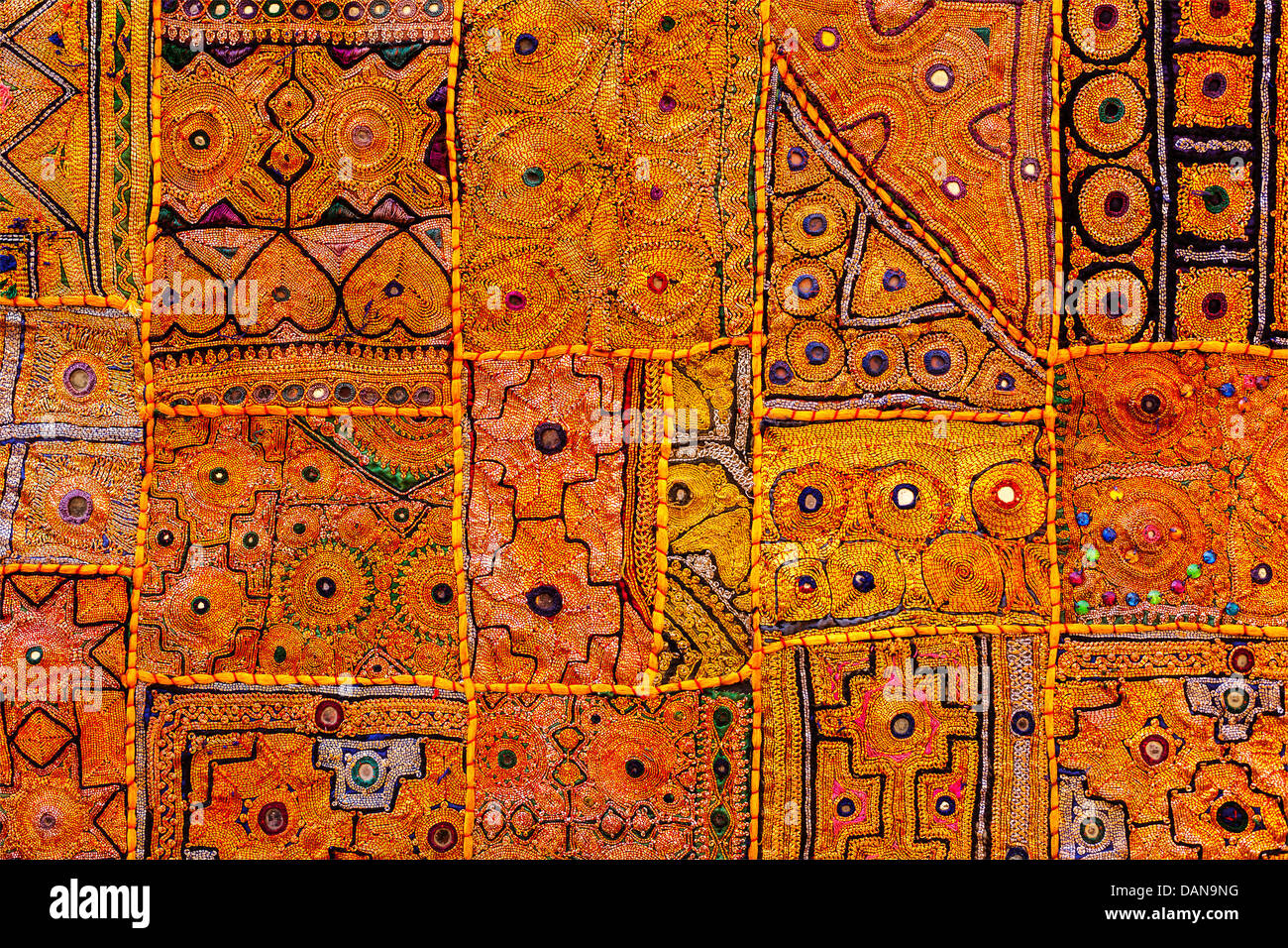 Bunten indischen Stoff Textil Texturen Hintergrund Teppich Flickenteppich. Indien Stockfoto
