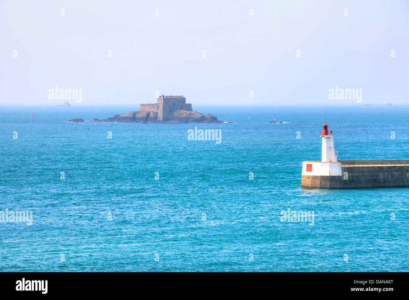 Hafeneinfahrt von Saint-Malo, Bretagne, Frankreich Stockfoto