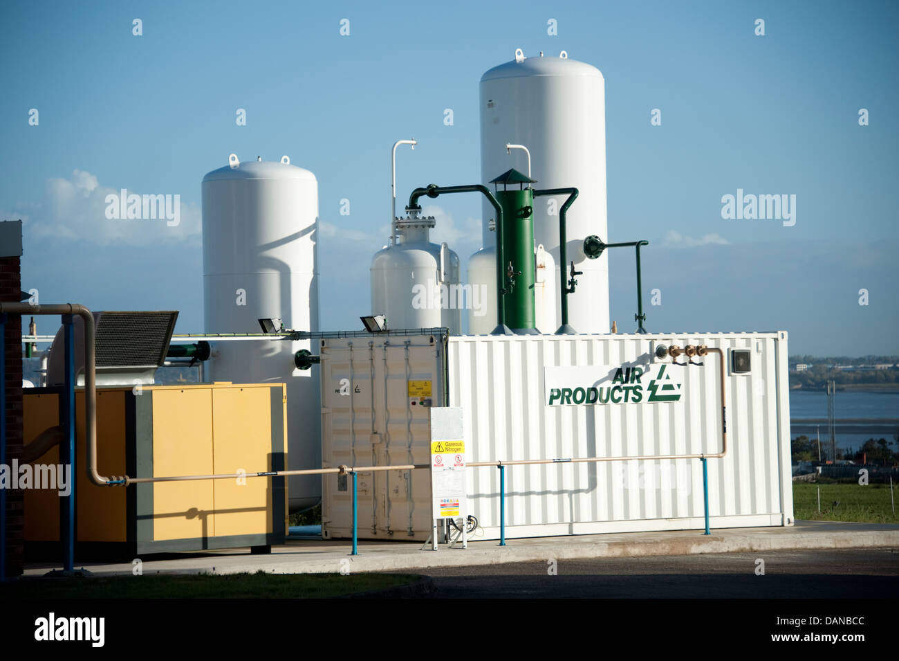 Luft-Produkte Kompressor Flüssigsauerstoff Lagertanks Stockfoto